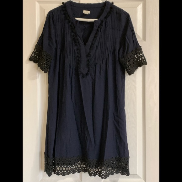 Dresses & Skirts - Hinge brand xs dark navy blue dress